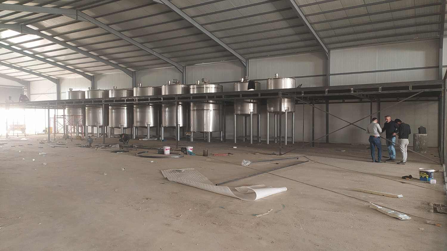 Fers Factory Interior – Kurdistan Region, Iraq An interior view of the Fers household detergent manufacturing facility developed by Sahi Rasa Co. in the Kurdistan Region of Iraq.