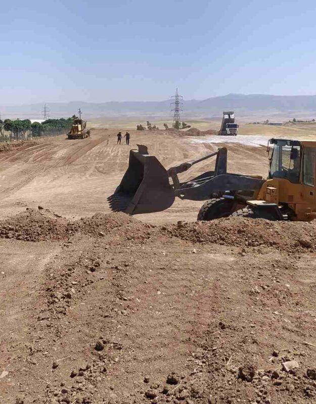 Construction of a 2,500 m² Industrial Shed + Over 250 m² of Office Space in Iraq 4 If you are looking for industrial shed construction, factory office space, or a complete EPC & PMC turnkey project in Iraq, the experts at Sahi Rasa are ready to provide consultation and execute your project.