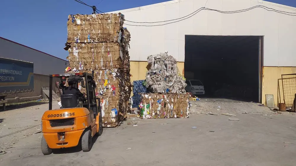 An immediate and tangible outcome of the project has been the full operationalisation of the upstream raw-material sector. Sahi Rasa’s commercial team has established a complete collection, sorting, quality-control, pressing and export chain for waste paper and cardboard across Iraq and the Kurdistan Region. Material is compacted into standardised 1-tonne high-density bales and exported primarily to established buyers in Iran and Turkey.